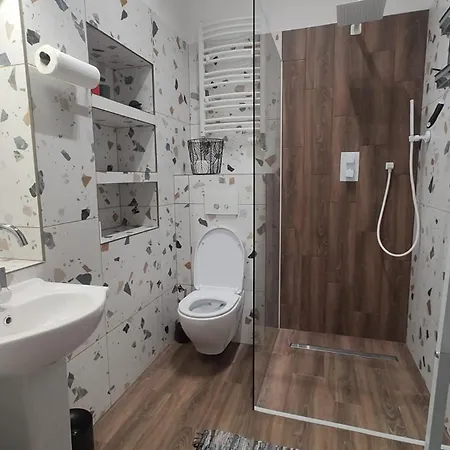 Hostel Za Zielona Brama *