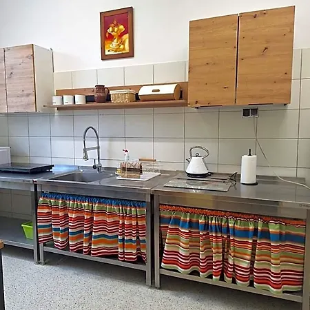Za Zielona Brama Hostel *