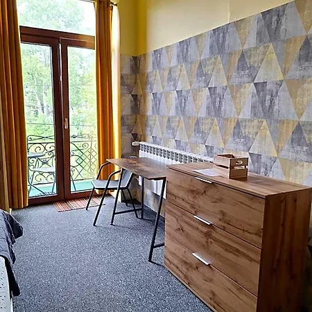 Za Zielona Brama Hostel *